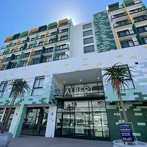 the-1-on-albert-building.hotels-capetown.com/